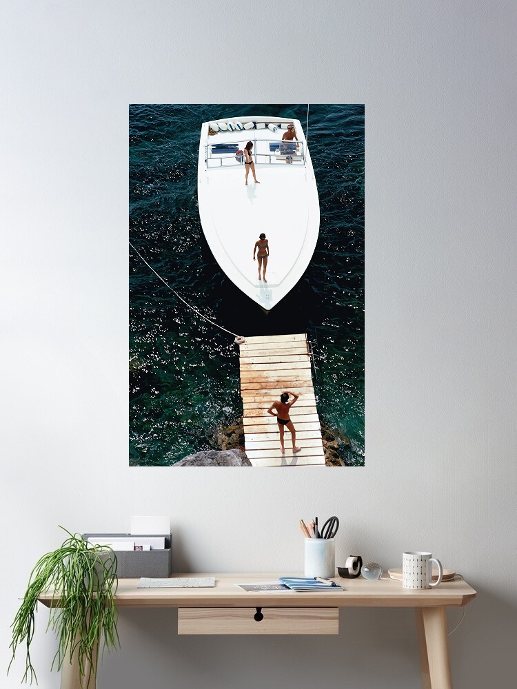 Luxury Lifestyle Pictures - Retro Poolside Host Luxury Lifestyle Oleh